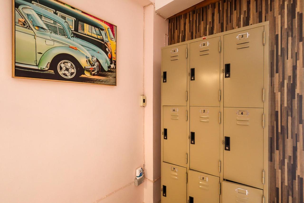 The Cabin Backpackers Hostel & Bar Chiang Mai Exterior foto